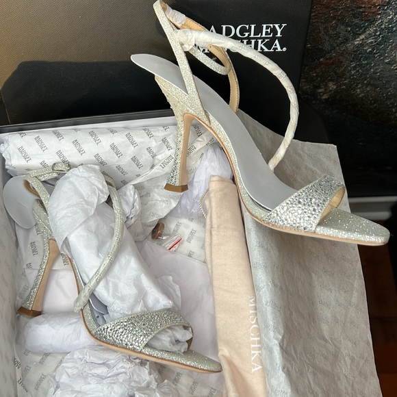 Badgley Mischka Sally Curvy Heel Stiletto Sandal - Picture 10 of 11